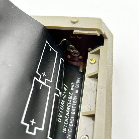 Milovac Cassette Recorder CR-103 play works but does need repair for parts read - Picture 11 of 11